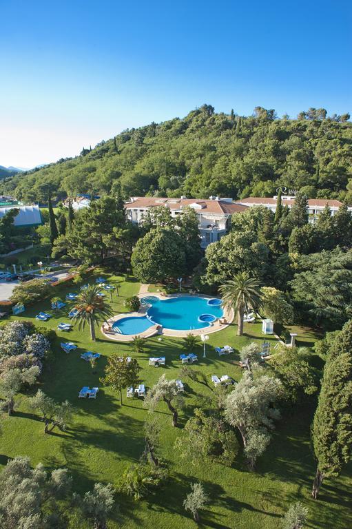 Hotel Rivijera Petrovac Ngoại thất bức ảnh