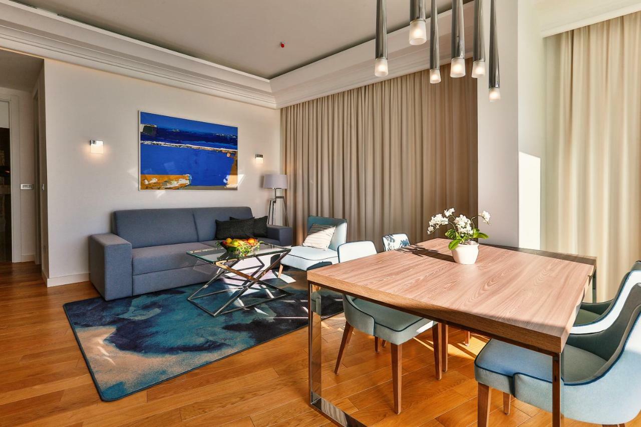 Hotel Rivijera Petrovac Ngoại thất bức ảnh